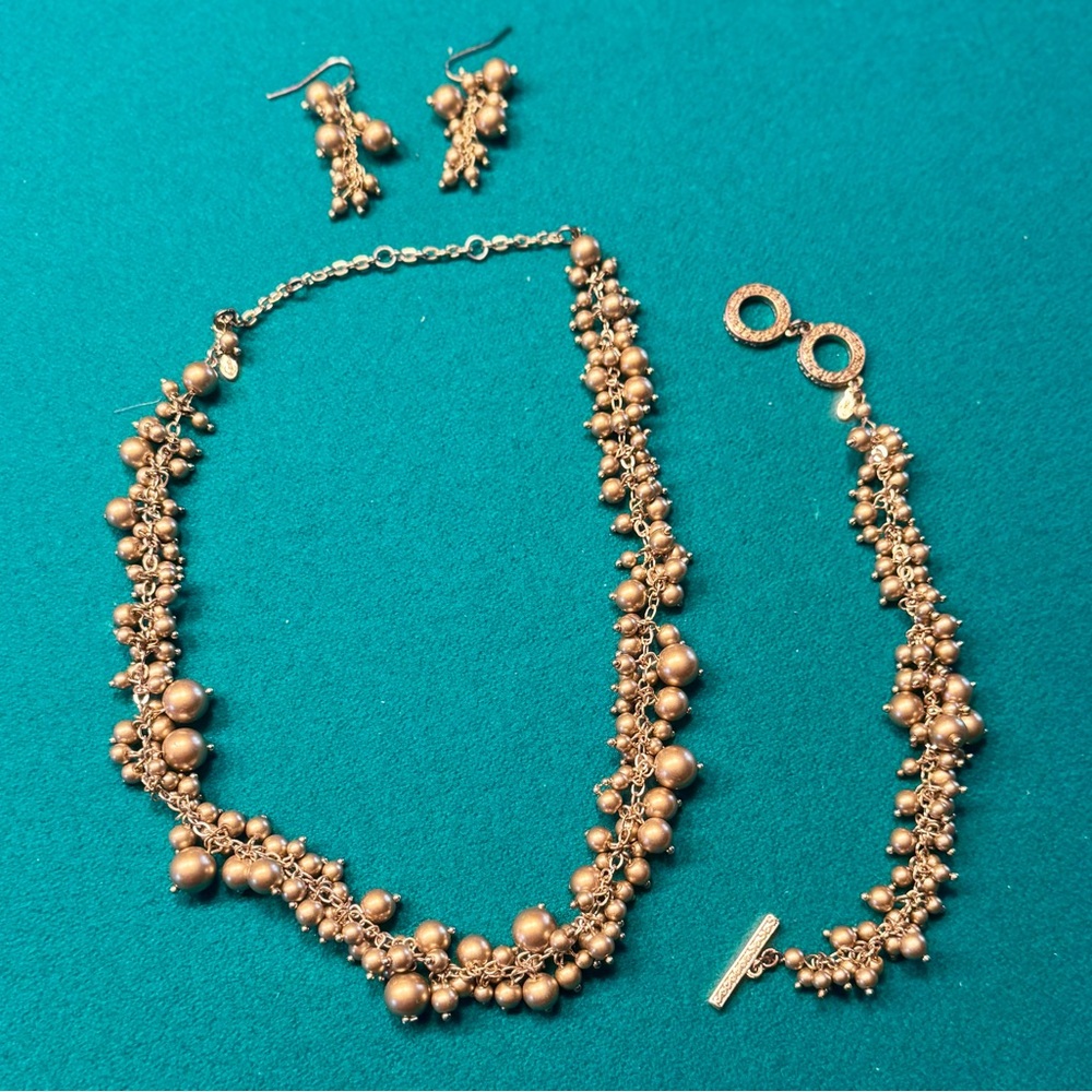 Elegant Gold Beaded Jewelry Set